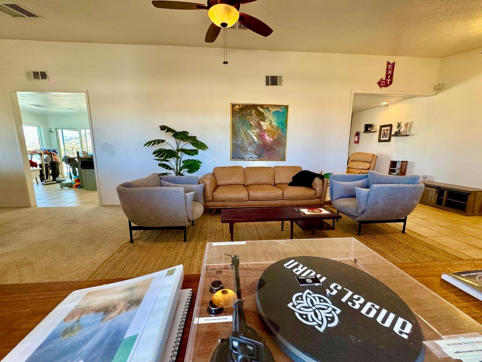 Epic Views, Huge House, Acres Of J-Trees To Explore, Hot Tub, Pool, Ac, And Mini-Golf Joshua Tree Exterior photo